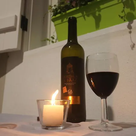 Apartment Tiny House *